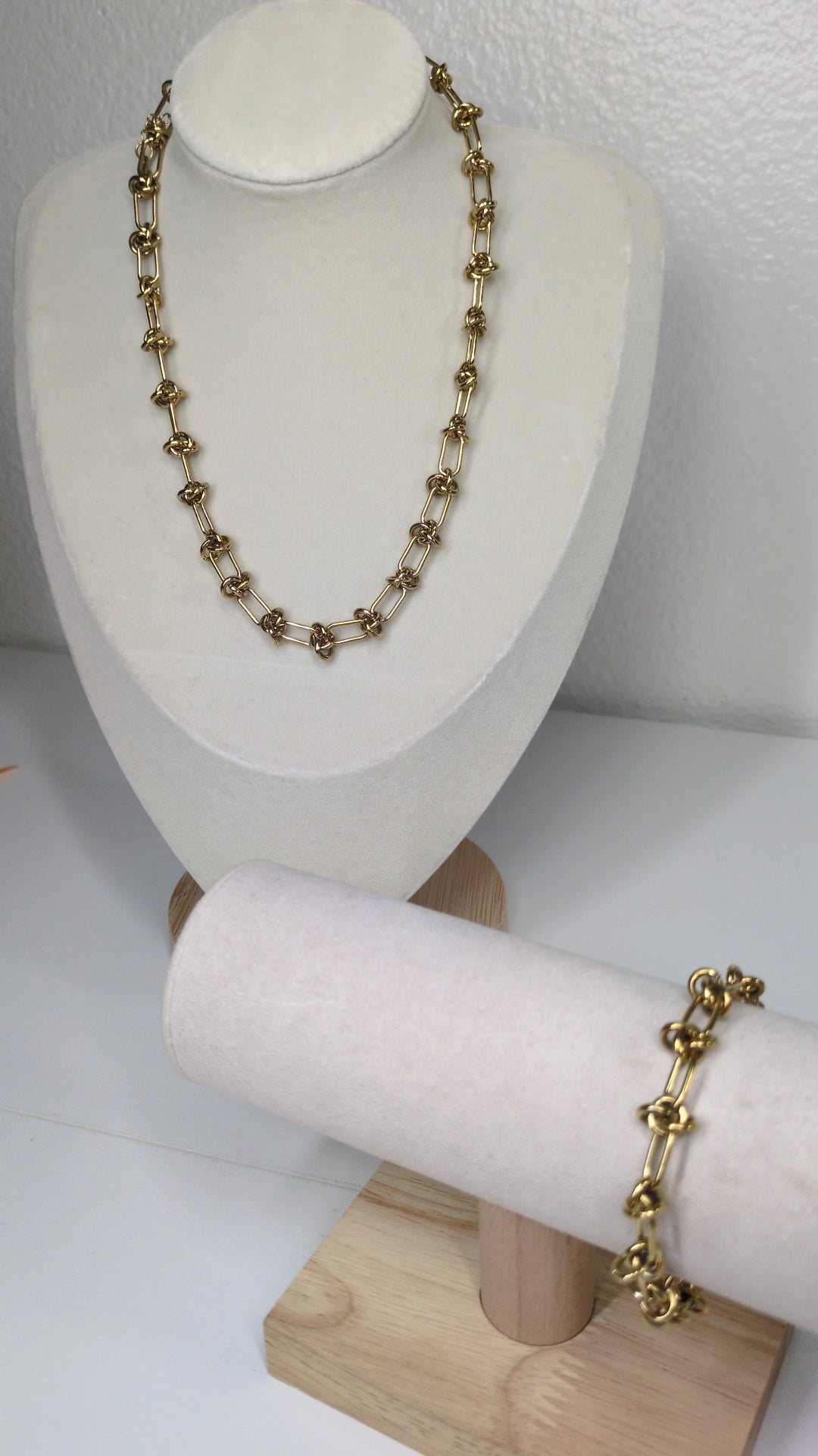Carmie Link Set