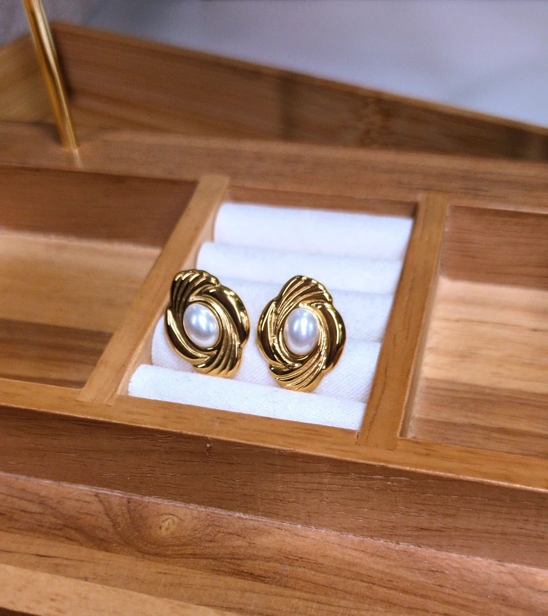 Diana Vintage Earrings