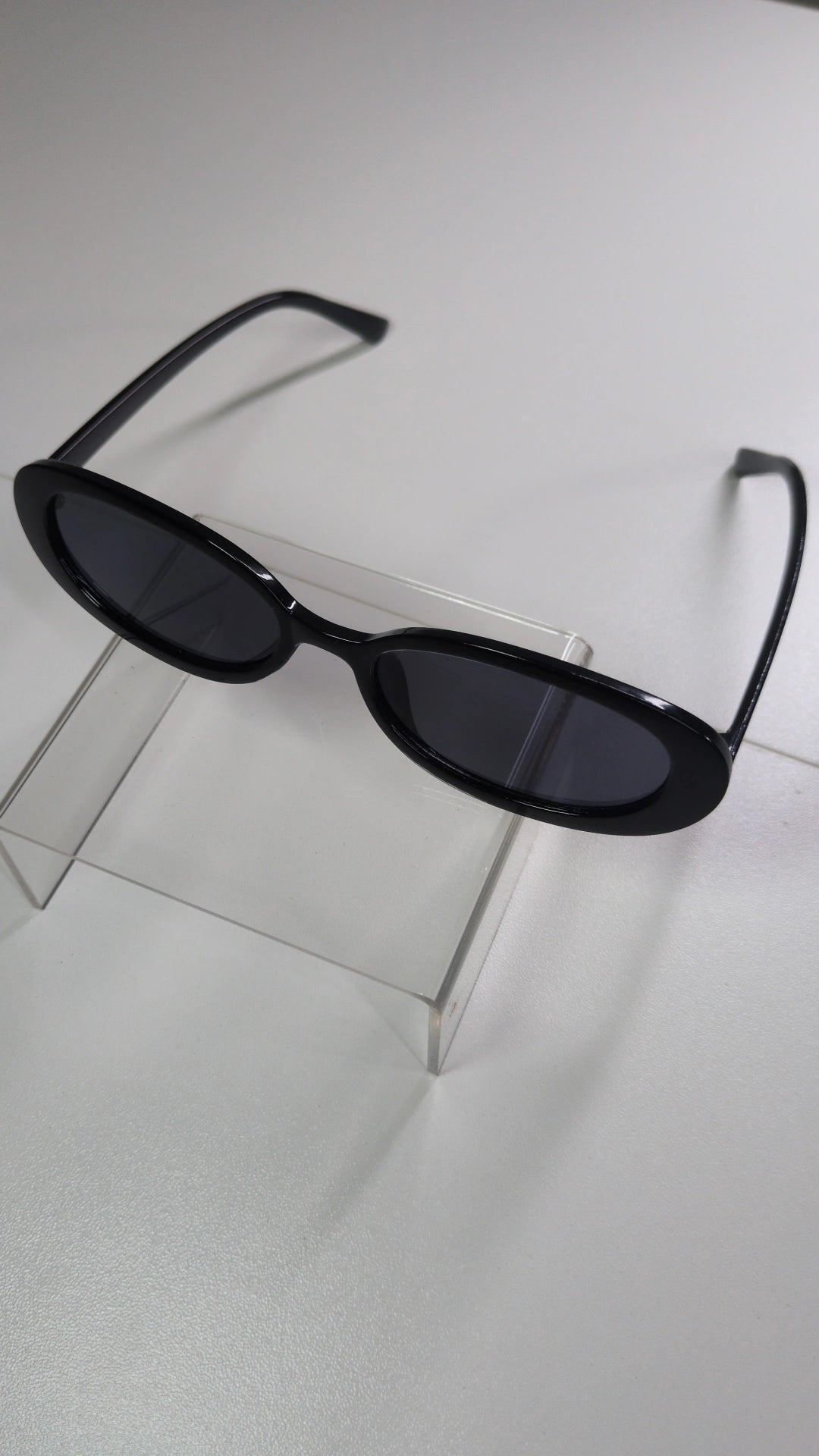 Cele Sunnies
