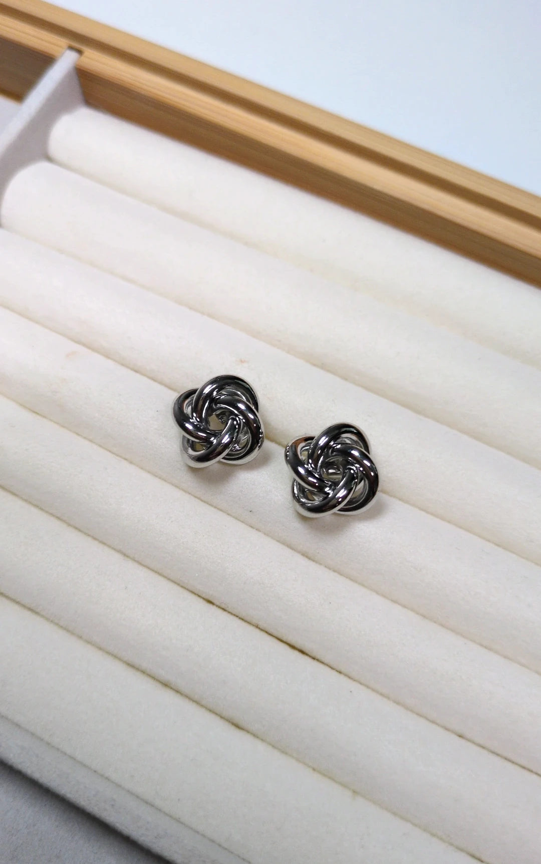 Knot Studs