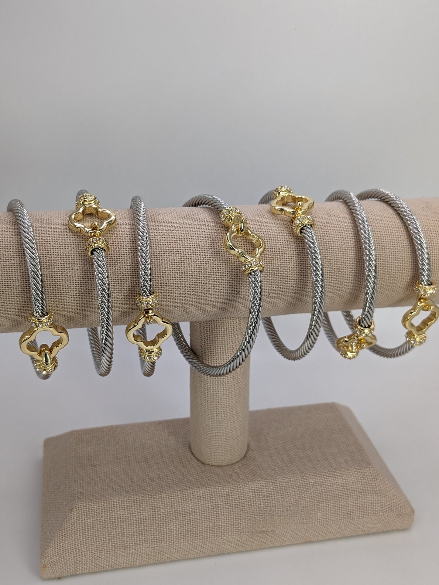 Two Tone Osito Eblem Cable Collection Bangle