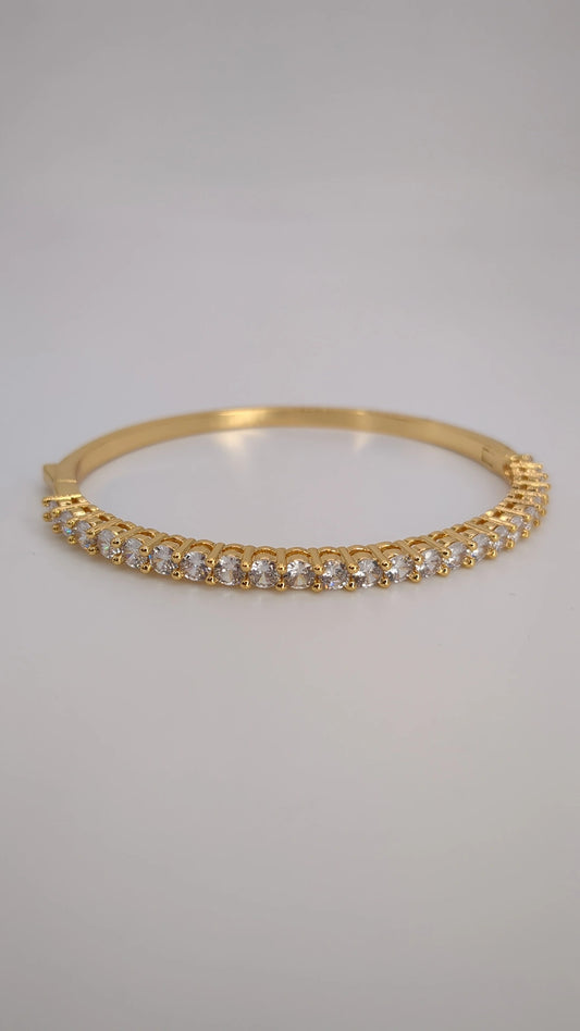 Round Diamond Bangle