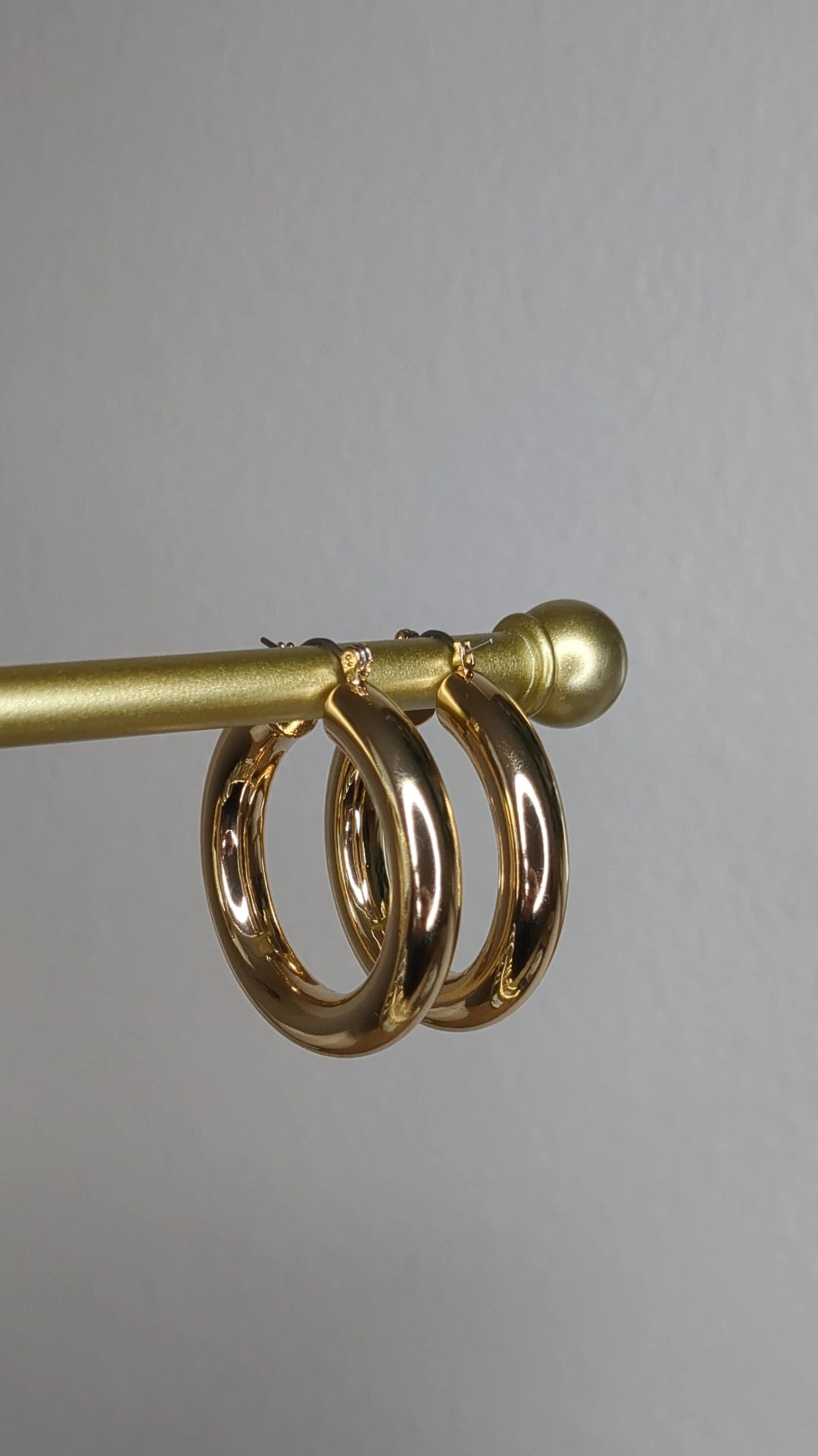 Cora Hoop Earrings