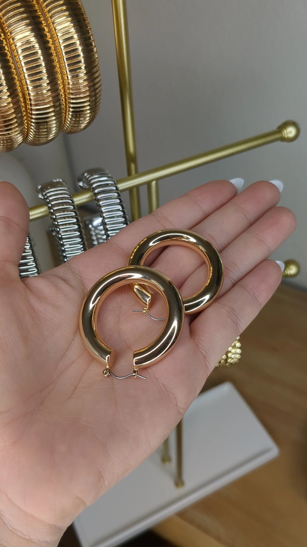 Cora Hoop Earrings