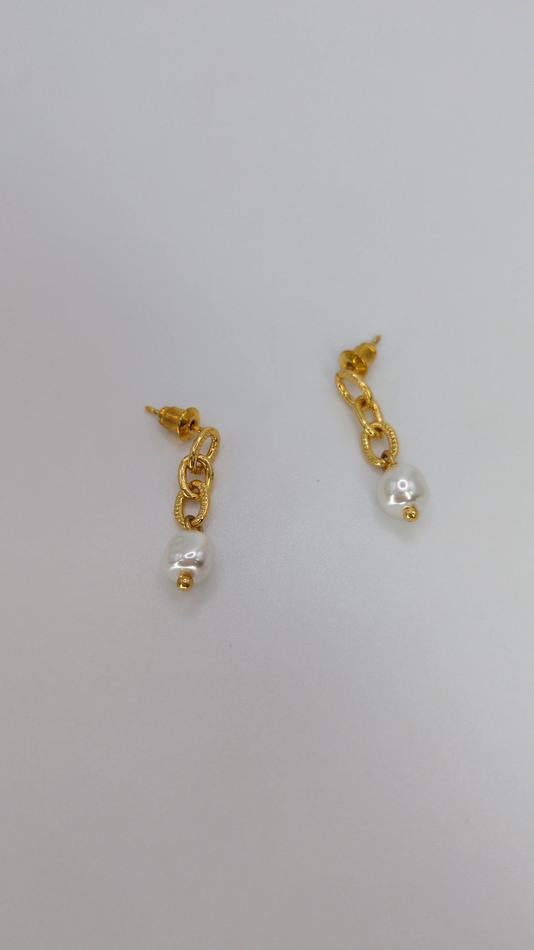 Link Pearl Drop Earrings