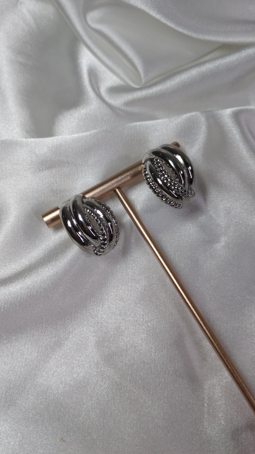 Elegante Earrings
