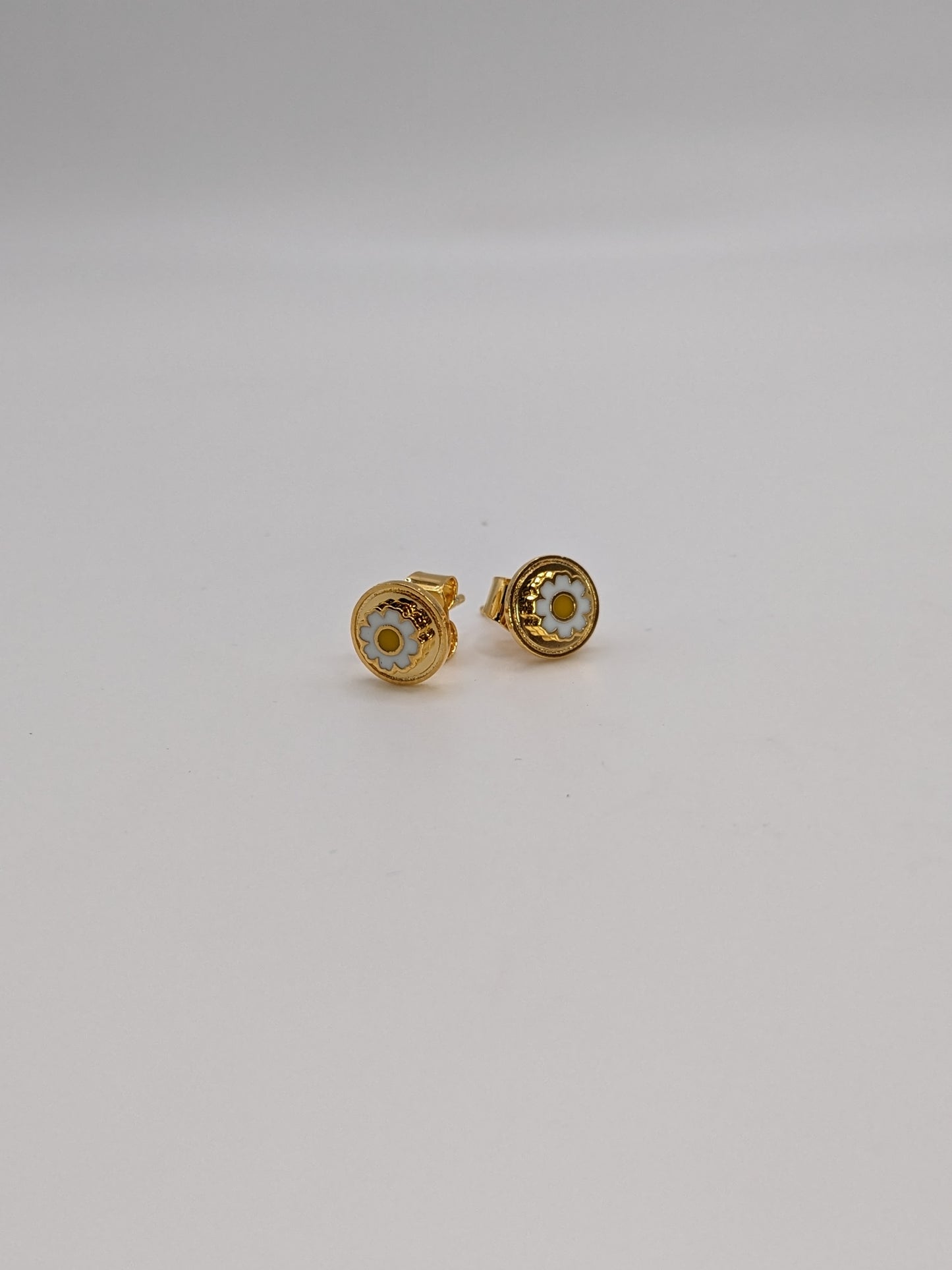 Mini Daisy Studs