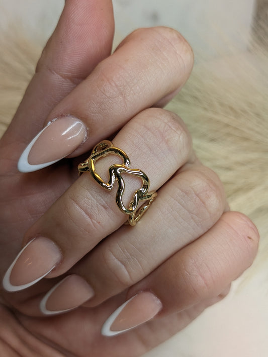 Modern Heart Link Gold Ring