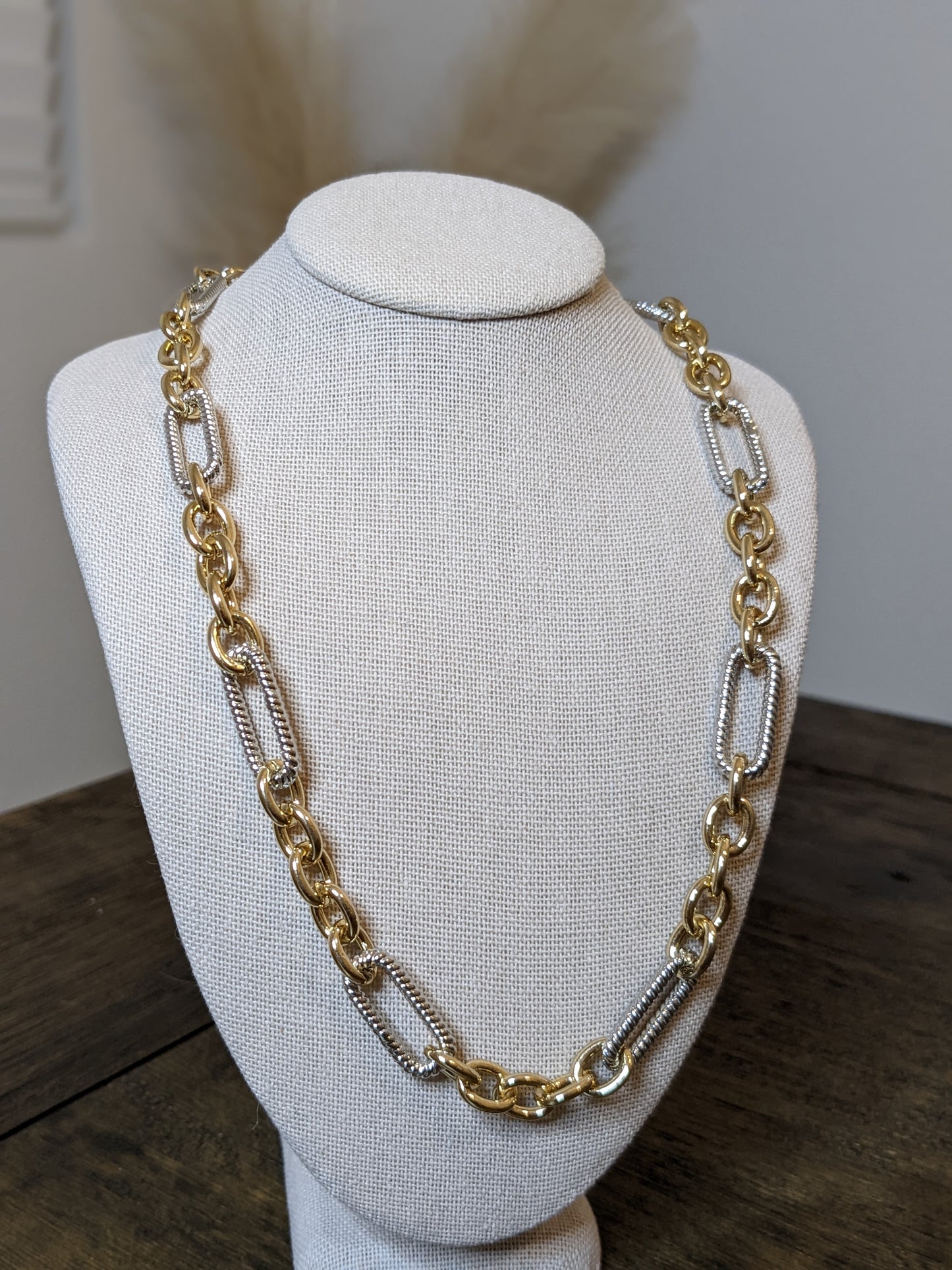 Two Tone Chain-link Necklace