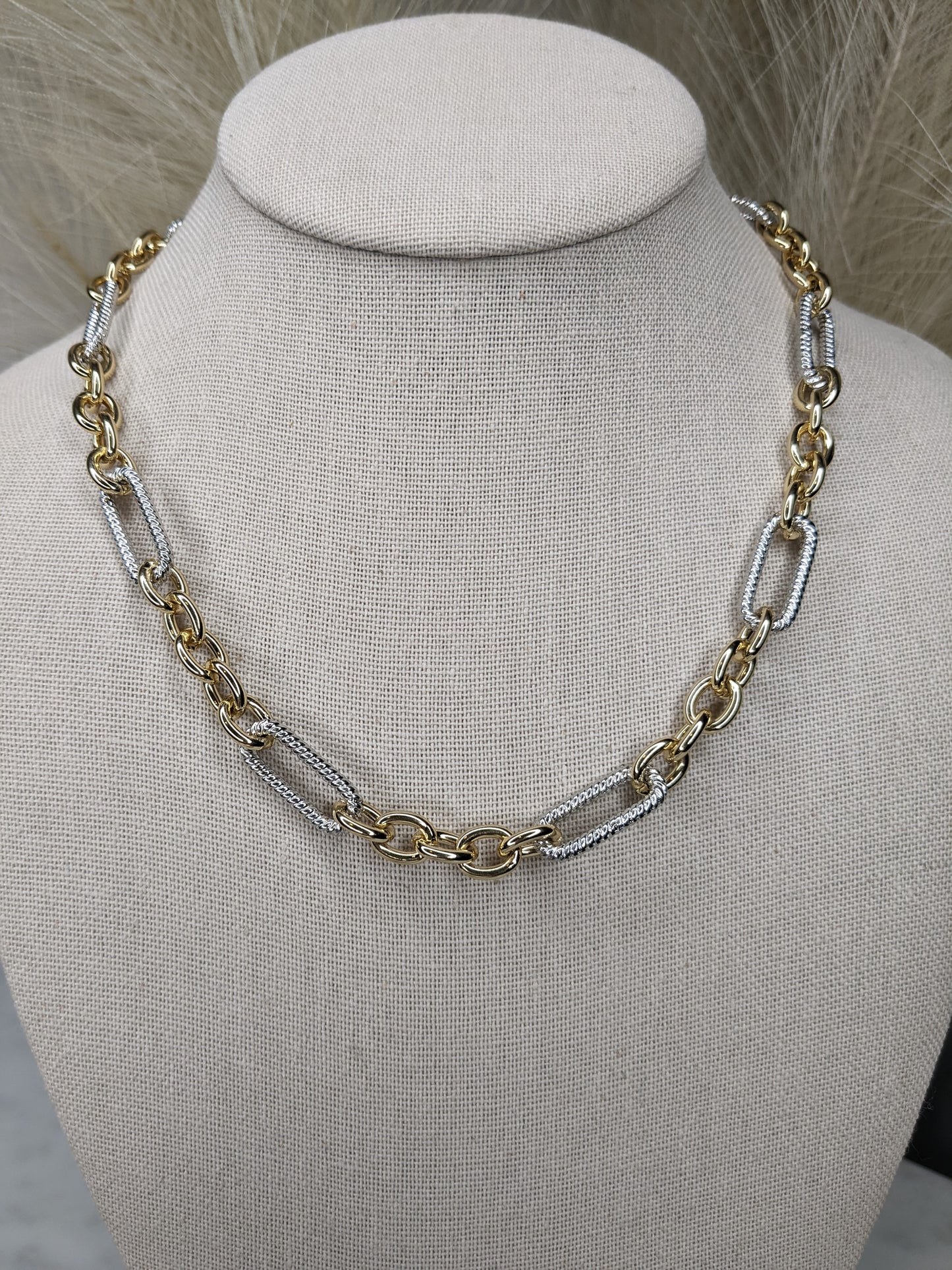 Two Tone Chain-link Necklace