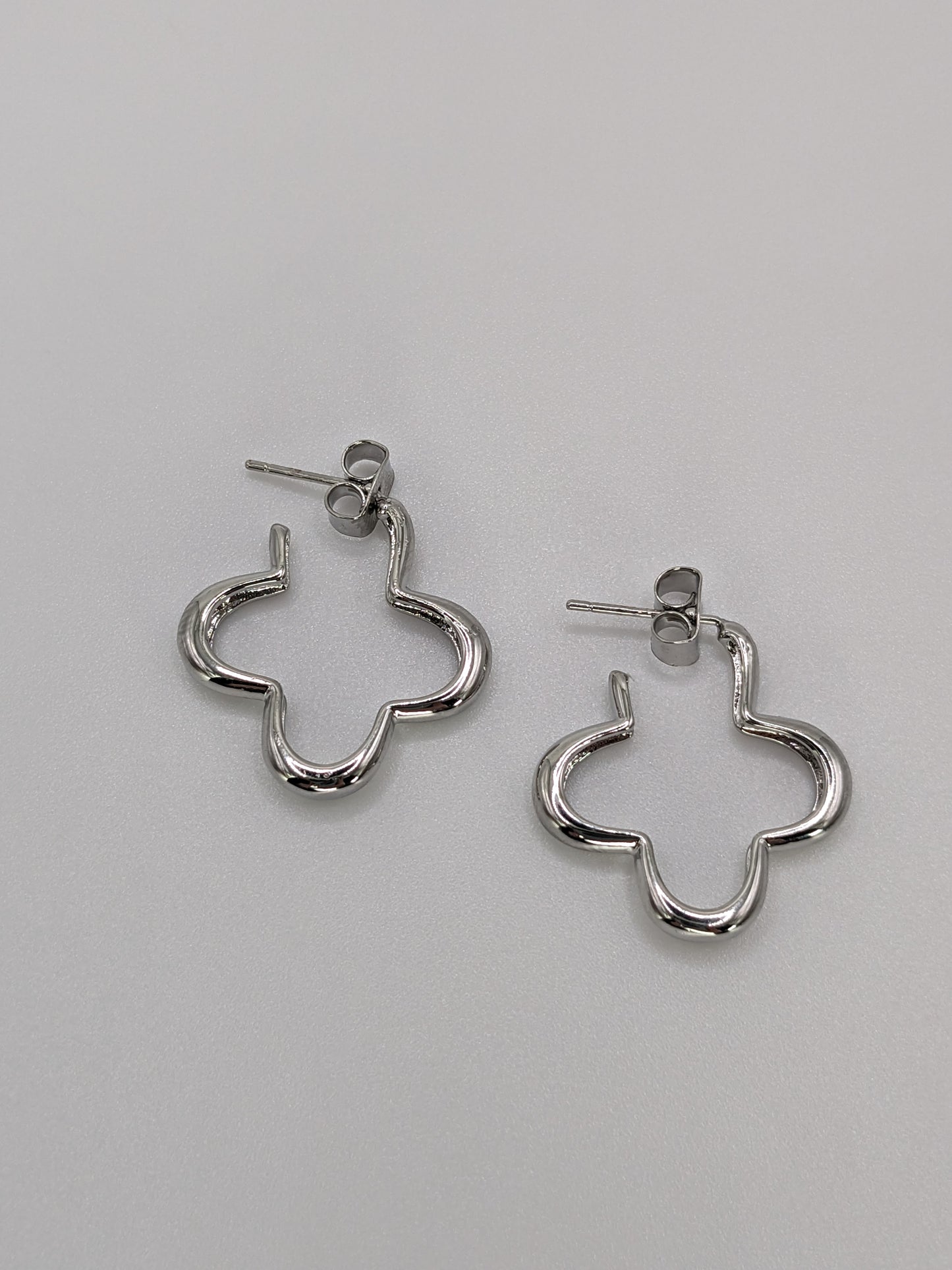 Osito Collection Outline Earrings